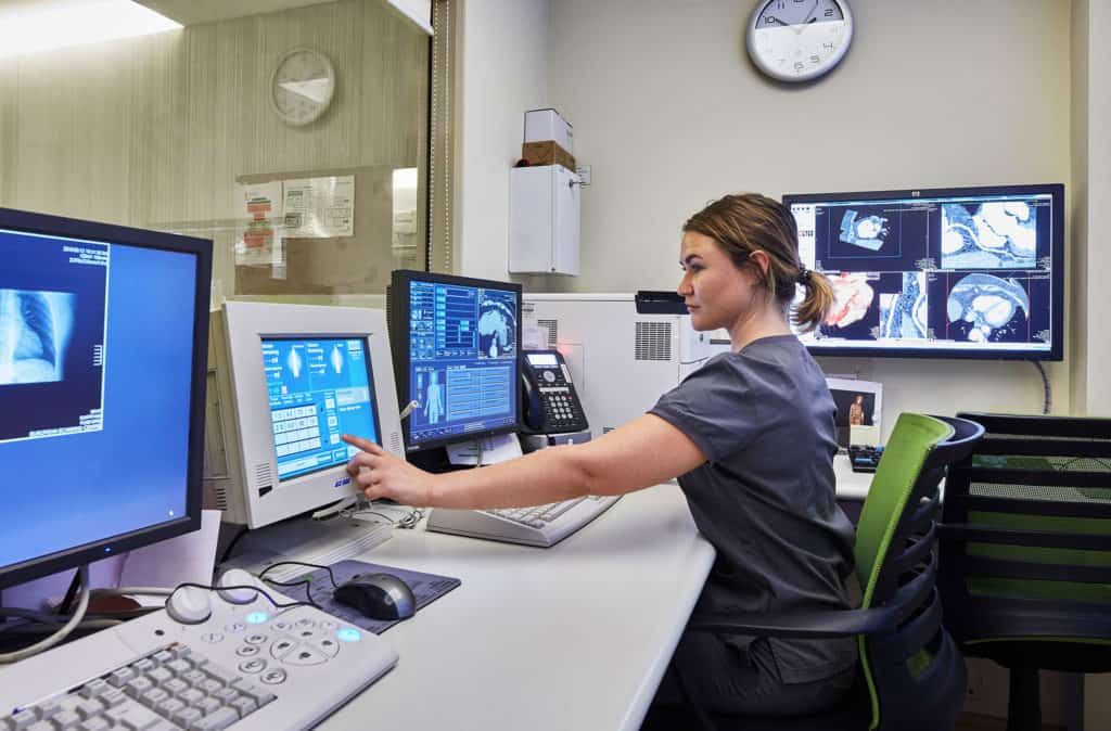 Echelon Health - Medical Imaging Facilities - CT Scan Control Room - Preventative Health Assessment